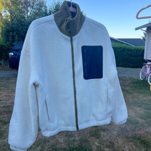 Barely worn Sweaty Betty cream out of the woods Sherpa jacket w/ color accents